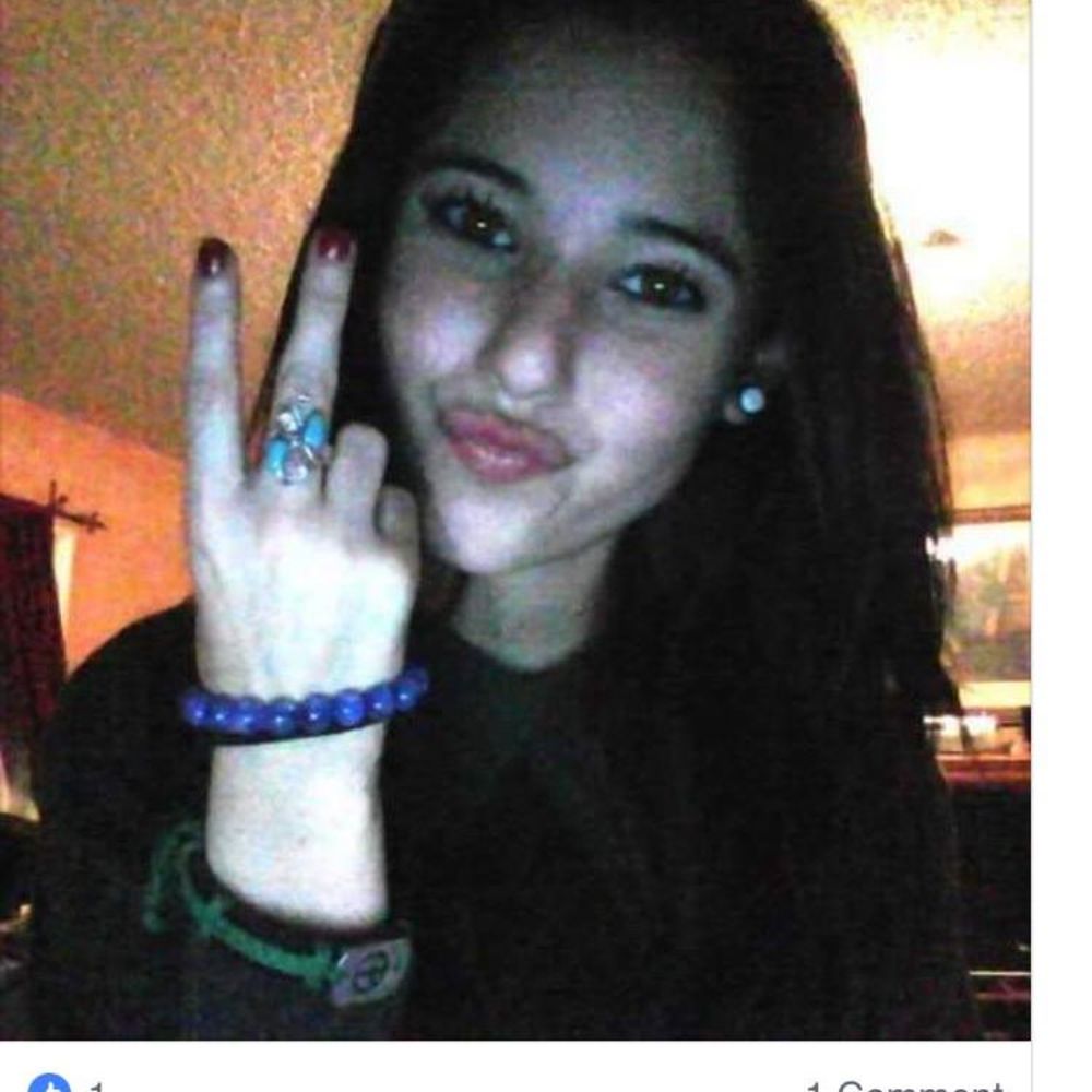 Meet your Posher, Danielle